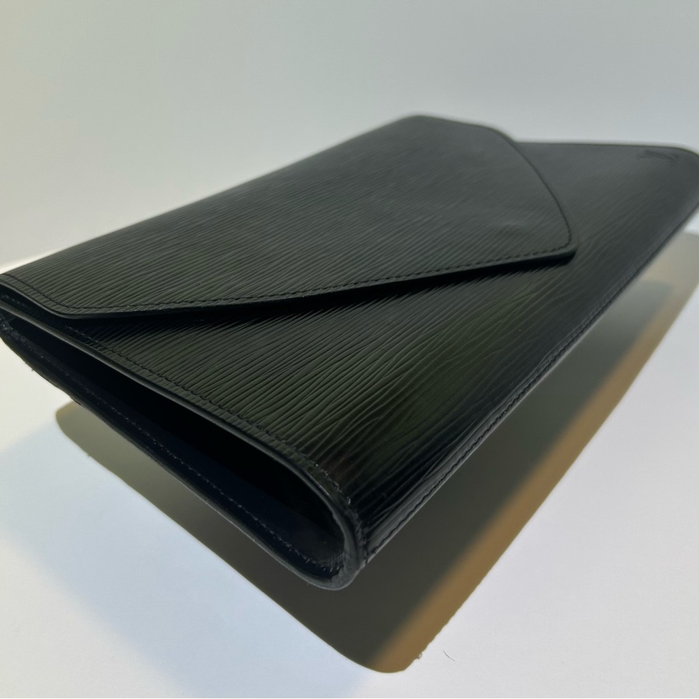 Louis Vuitton Black Textured Clutch Epi Leather Purse - Picture 5 of 10